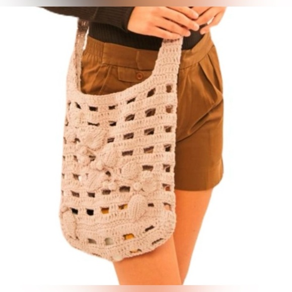 SOLD NWOT Urban Outfitters, Eileen Woven Shoulder Bag - Picture 2 of 2